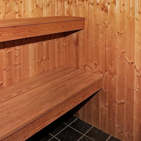 Four-bedroom Holiday In 2 * Oksbøl