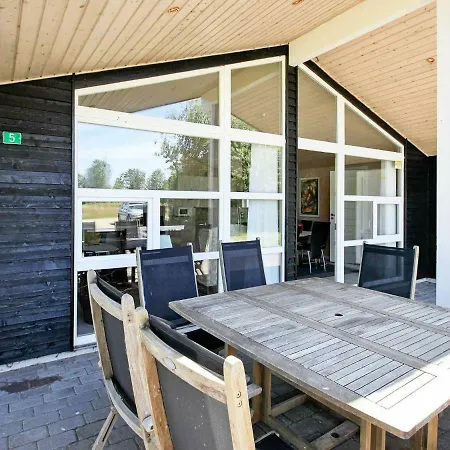 Four-bedroom Holiday In 2 Σπίτι διακοπών Oksbøl